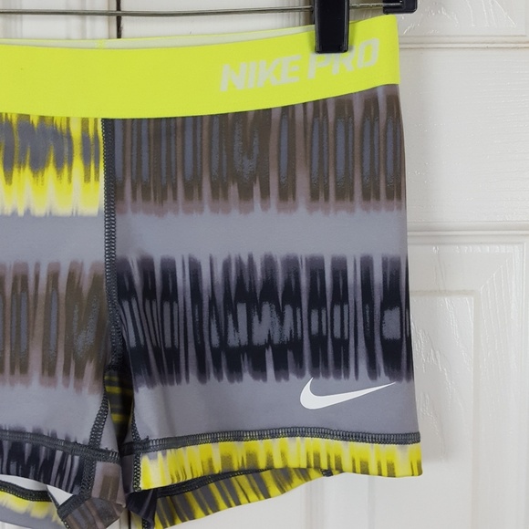 Nike Pants - Nike Pro Workout Athletic Sports Shorts Small